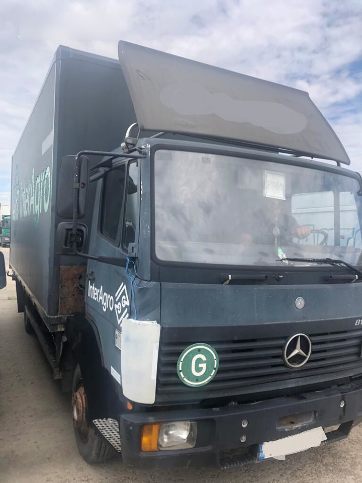 Mercedes-Benz 814 - Camion isothermique: photos 1 Mercedes-Benz 814 - Camion isothermique: photos 1