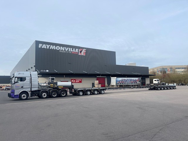 FAYMONVILLE CombiMAX - Semi-remorque surbaissé: photos 4 FAYMONVILLE CombiMAX - Semi-remorque surbaissé: photos 4