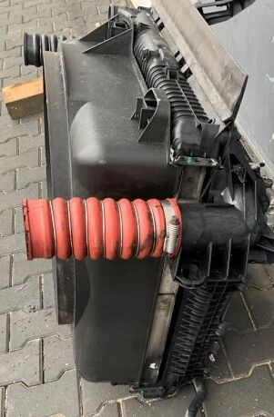 MAN TGL 81061006683 MAN Man TGL - Radiateur pour Camion: photos 3 MAN TGL 81061006683 MAN Man TGL - Radiateur pour Camion: photos 3