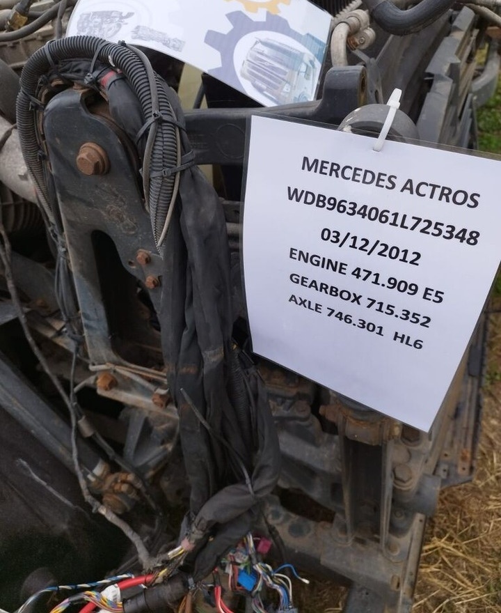 Mercedes-Benz Actros truck - Frame/ Châssis pour Camion: photos 1 Mercedes-Benz Actros truck - Frame/ Châssis pour Camion: photos 1