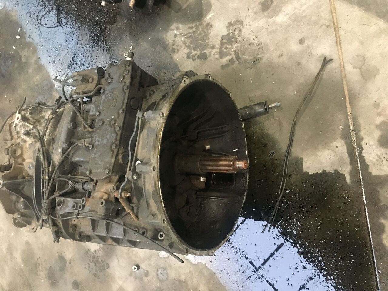 ZF Ecosplit 4 16S2220 TD 1356001031 - Boîte de vitesse pour Camion: photos 4 ZF Ecosplit 4 16S2220 TD 1356001031 - Boîte de vitesse pour Camion: photos 4