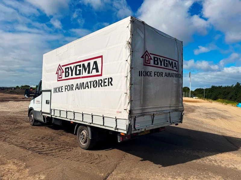Iveco 35S18 3,0 TDI Aut. Gear. Euro 6. webasto night heater - Utilitaire rideaux coulissants (PLSC): photos 5 Iveco 35S18 3,0 TDI Aut. Gear. Euro 6. webasto night heater - Utilitaire rideaux coulissants (PLSC): photos 5