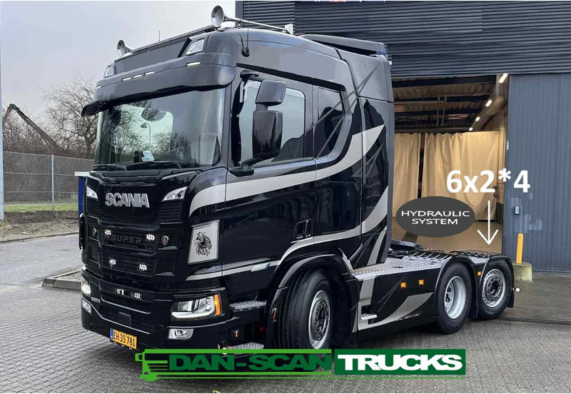 Scania R560 560R super 6x2*4 rearsteering. Hydr. system Air / Air suspension - Tracteur routier: photos 1 Scania R560 560R super 6x2*4 rearsteering. Hydr. system Air / Air suspension - Tracteur routier: photos 1