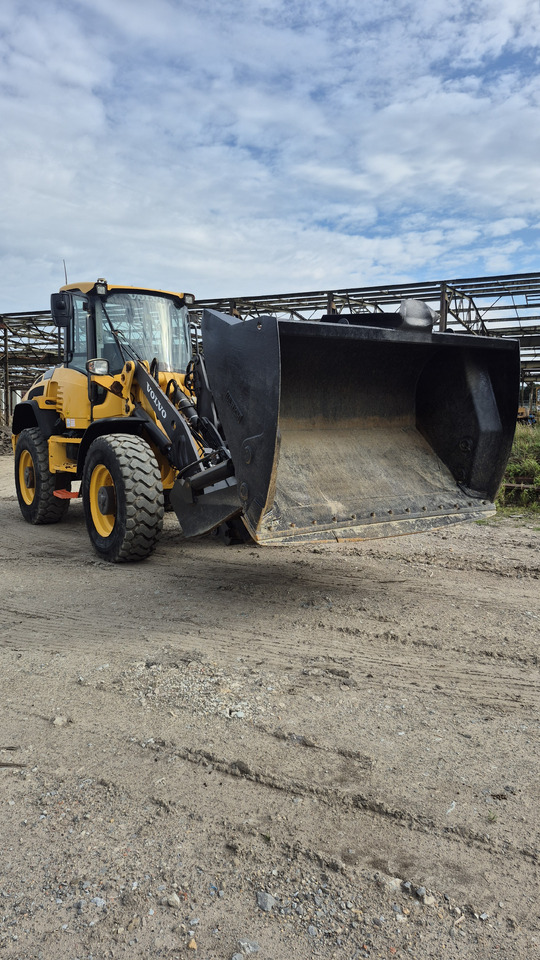 VOLVO L45H - Chargeuse sur pneus: photos 5 VOLVO L45H - Chargeuse sur pneus: photos 5