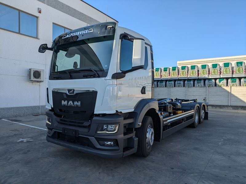 MOTRICE MAN 6x2 CON GANCIO SCARRABILE MAN TGS 26.480 6x2-4 BL CH - Camion ampliroll: photos 1 MOTRICE MAN 6x2 CON GANCIO SCARRABILE MAN TGS 26.480 6x2-4 BL CH - Camion ampliroll: photos 1