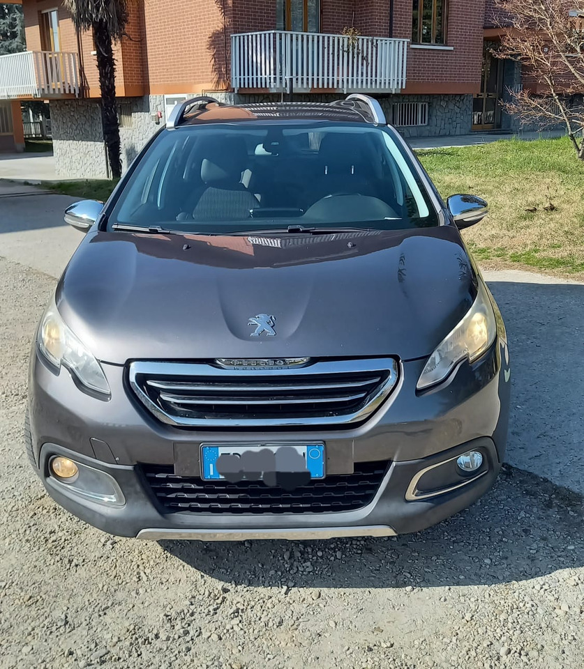 PEUGEOT 2008 - Berline: photos 4 PEUGEOT 2008 - Berline: photos 4