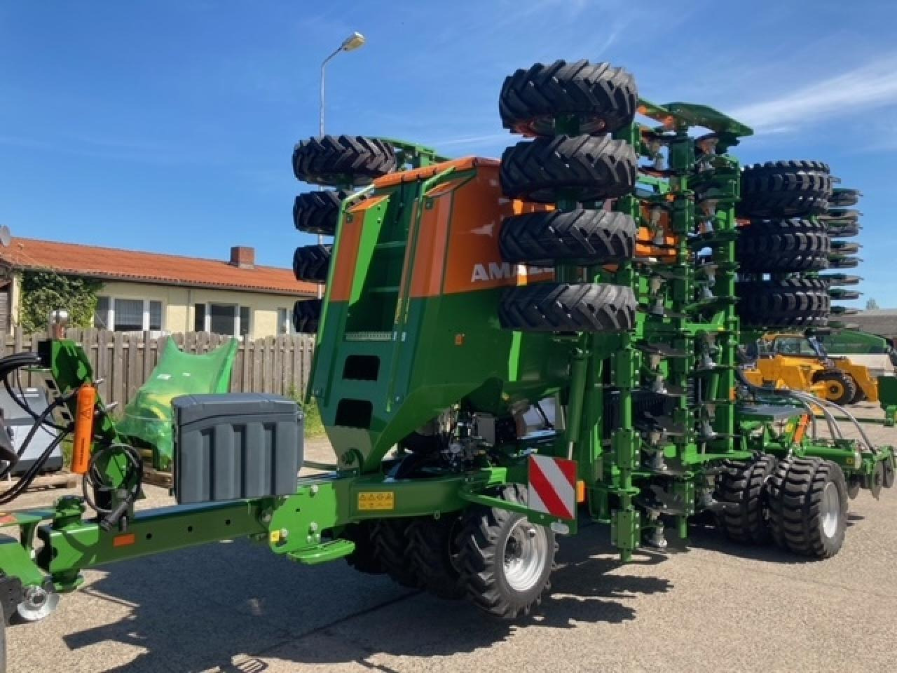 Amazone CIRRIUS 6003 AKTION - Combiné de semis: photos 1 Amazone CIRRIUS 6003 AKTION - Combiné de semis: photos 1