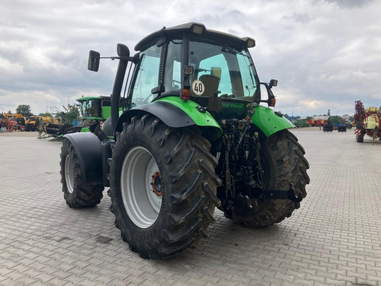 Deutz-Fahr 610 TTV - Tracteur agricole: photos 3 Deutz-Fahr 610 TTV - Tracteur agricole: photos 3