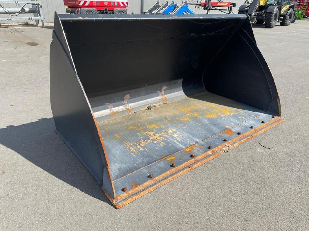 LEICHTGUTSCHAUFEL NEW HOLLAND CASE - Godet pour chargeur: photos 4 LEICHTGUTSCHAUFEL NEW HOLLAND CASE - Godet pour chargeur: photos 4