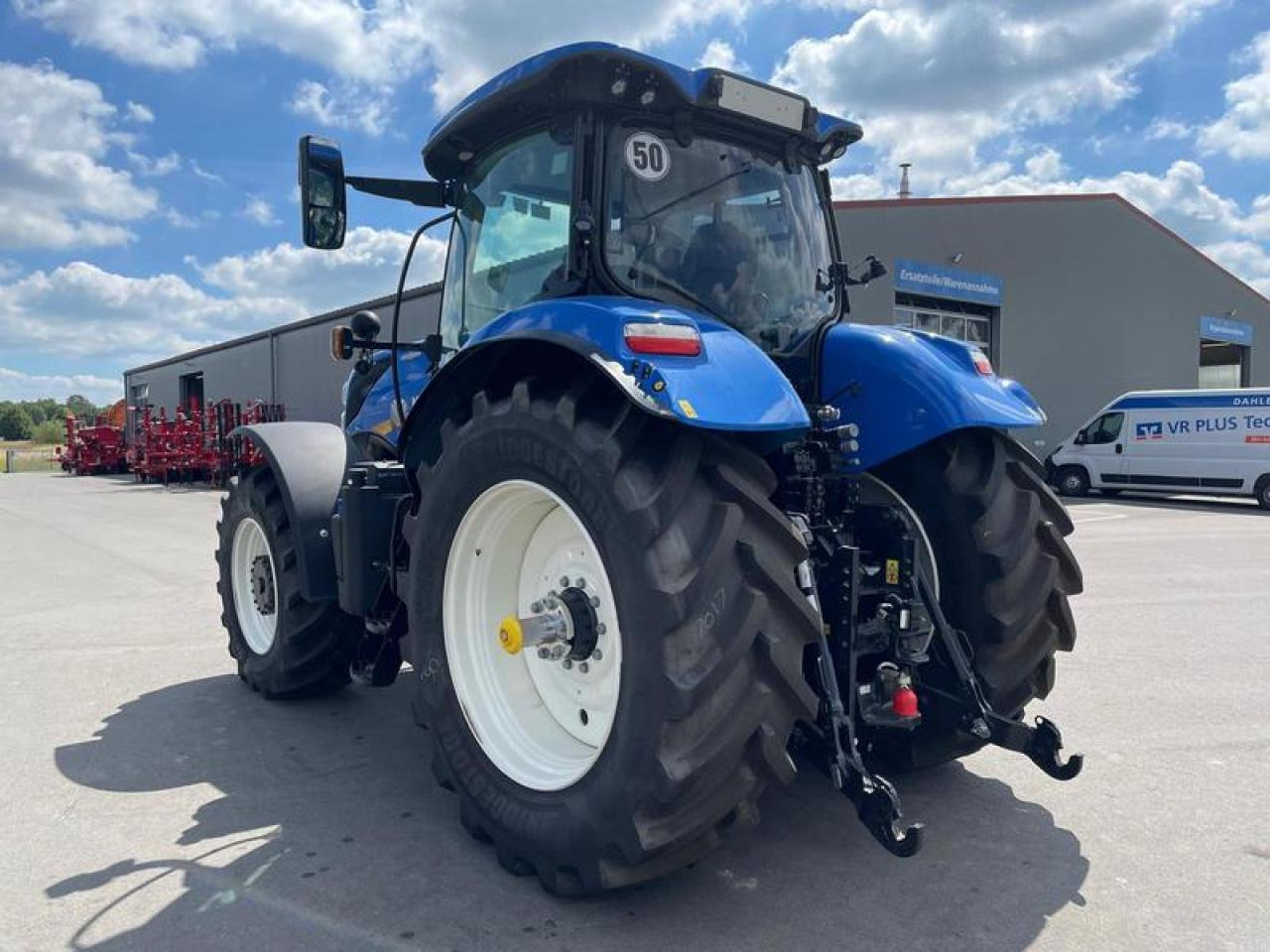 New Holland T 7.245 - Tracteur agricole: photos 3 New Holland T 7.245 - Tracteur agricole: photos 3