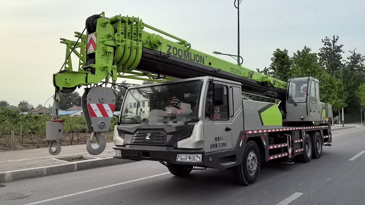 Zoomlion ZTC251V ZTC350 ZTV500 25T 35T 50T 25ton 35ton - Grue mobile: photos 3 Zoomlion ZTC251V ZTC350 ZTV500 25T 35T 50T 25ton 35ton - Grue mobile: photos 3