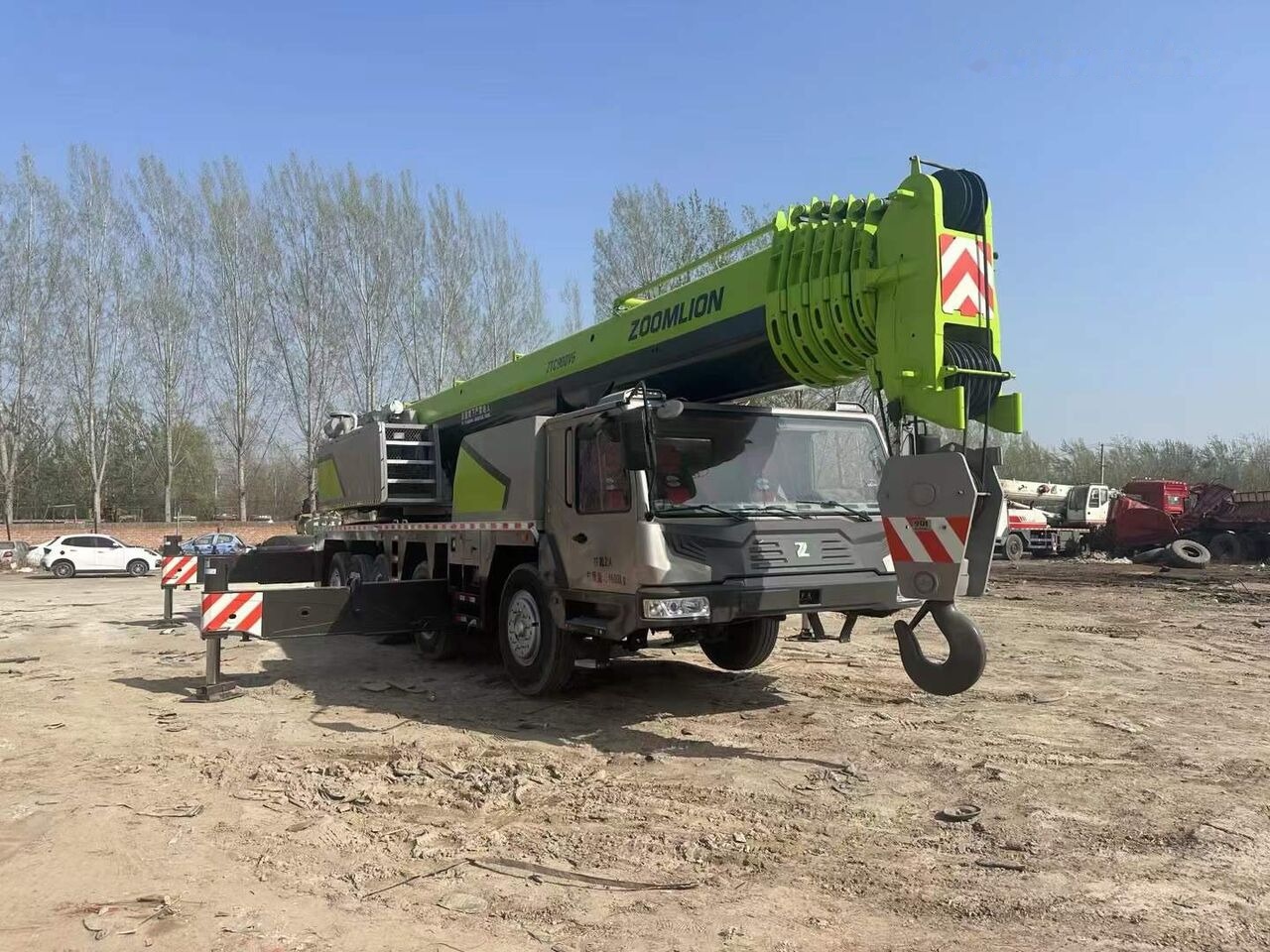 Zoomlion Zoomlion ZTC900V ZTC800V ZTC550V ZTC500V truck cranes - Grue mobile: photos 4 Zoomlion Zoomlion ZTC900V ZTC800V ZTC550V ZTC500V truck cranes - Grue mobile: photos 4