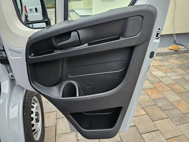 Fourgon utilitaire neuf FIAT Ducato 35 Automatik L2H2 180 Voll-LED V-Cockpit...: photos 22