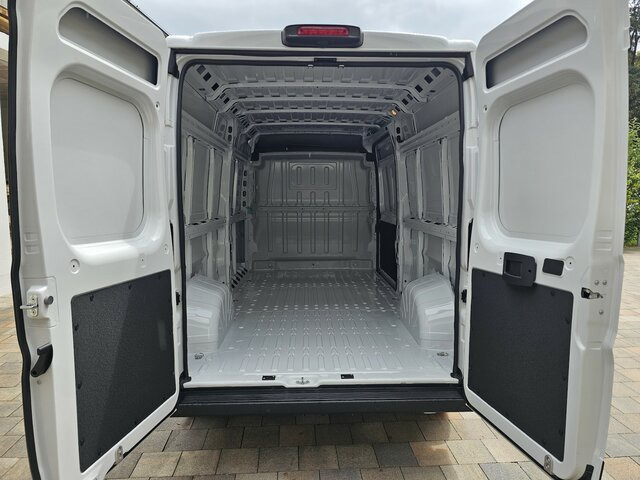 FIAT Ducato 35 L3H2 MAXI 13m³ 180 Klima Kamera — crédit-bail FIAT Ducato 35 L3H2 MAXI 13m³ 180 Klima Kamera: photos 24