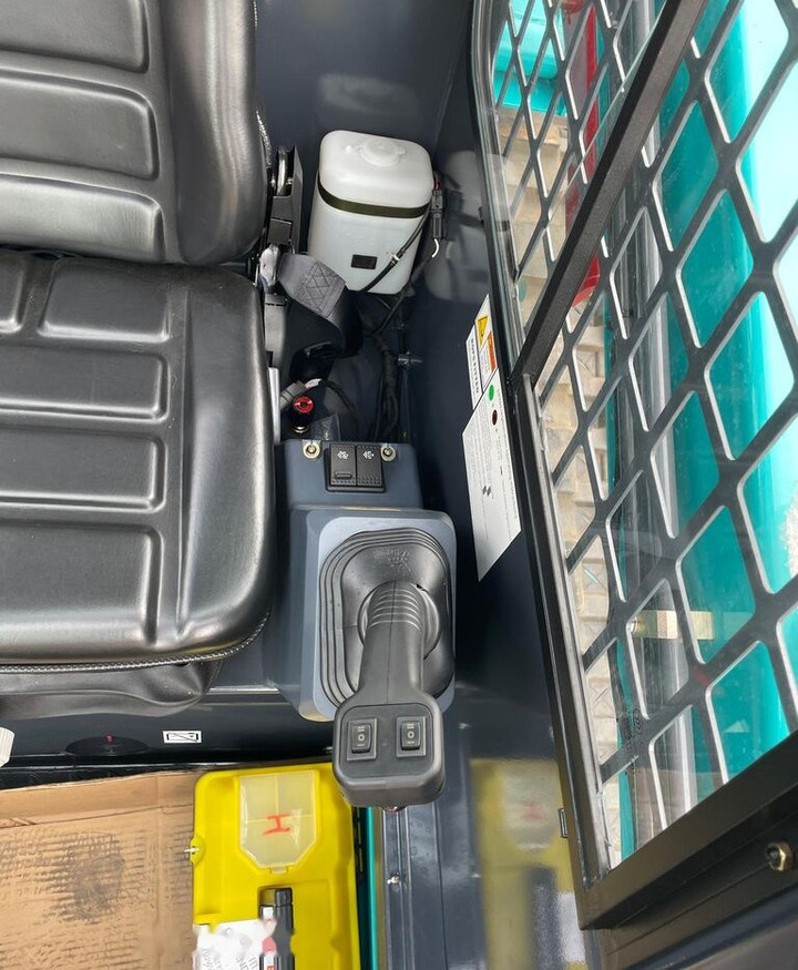 Chargeuse compacte sur chenilles neuf Sunward SWL 4538: photos 7