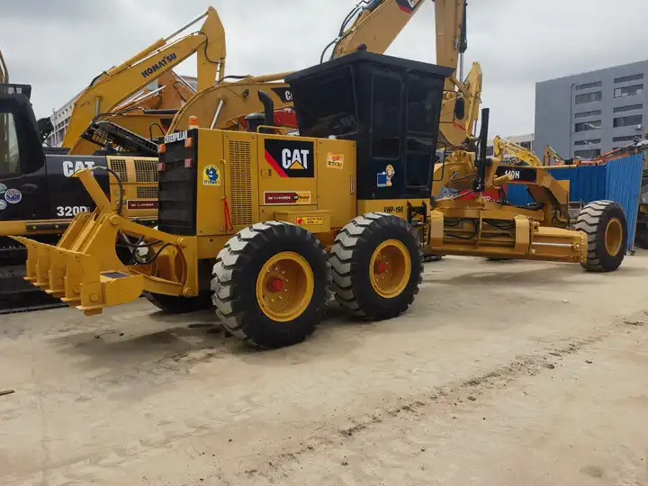 Best price JAPAN made grader cat 140h motor grader second hand low prices hot selling - Niveleuse: photos 4 Best price JAPAN made grader cat 140h motor grader second hand low prices hot selling - Niveleuse: photos 4