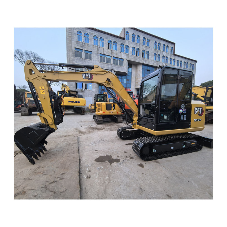 CAT 305.5E2 Excavator - Mini pelle: photos 1 CAT 305.5E2 Excavator - Mini pelle: photos 1