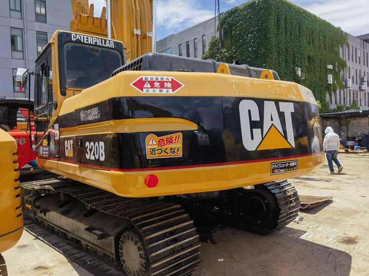 CAT 320B Excavator - Pelle sur chenille: photos 4 CAT 320B Excavator - Pelle sur chenille: photos 4