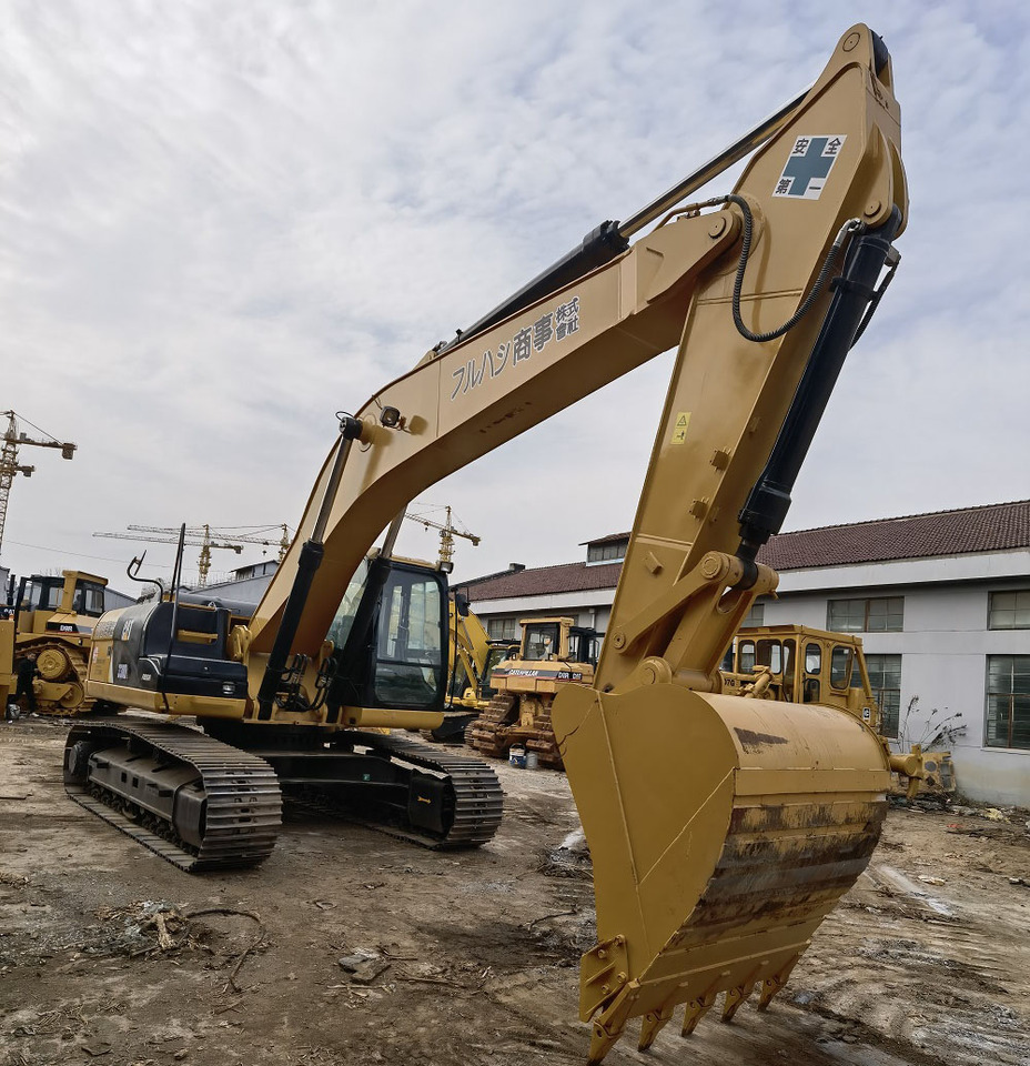CAT 330DL excavator - Pelle sur chenille: photos 2 CAT 330DL excavator - Pelle sur chenille: photos 2