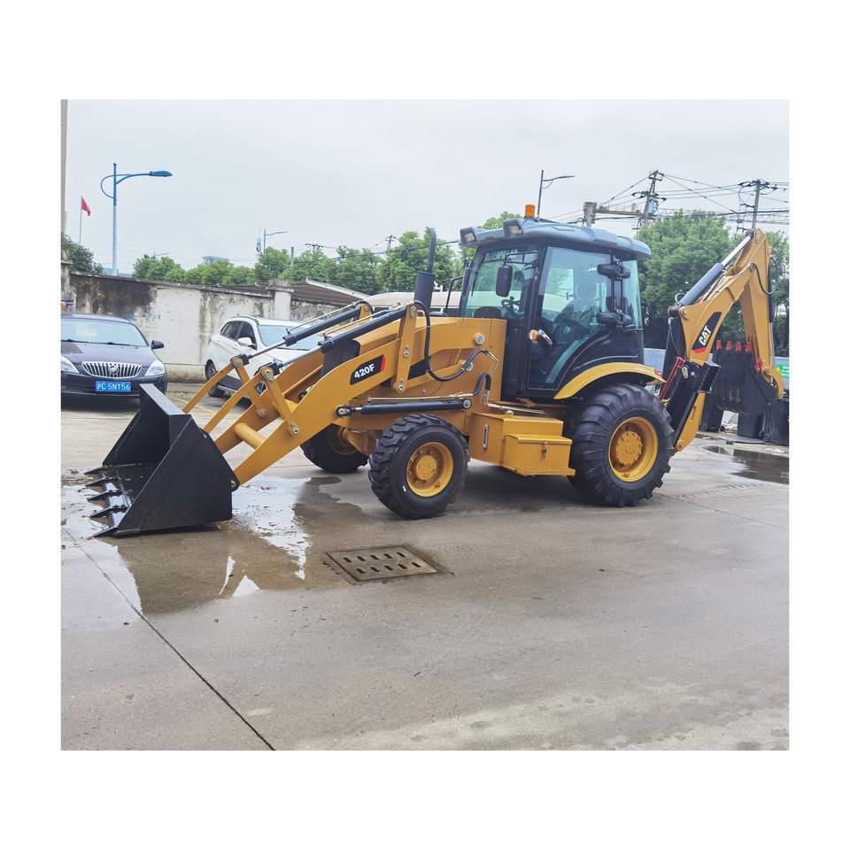 CAT 420F Backhoe Loader - Tractopelle: photos 2 CAT 420F Backhoe Loader - Tractopelle: photos 2