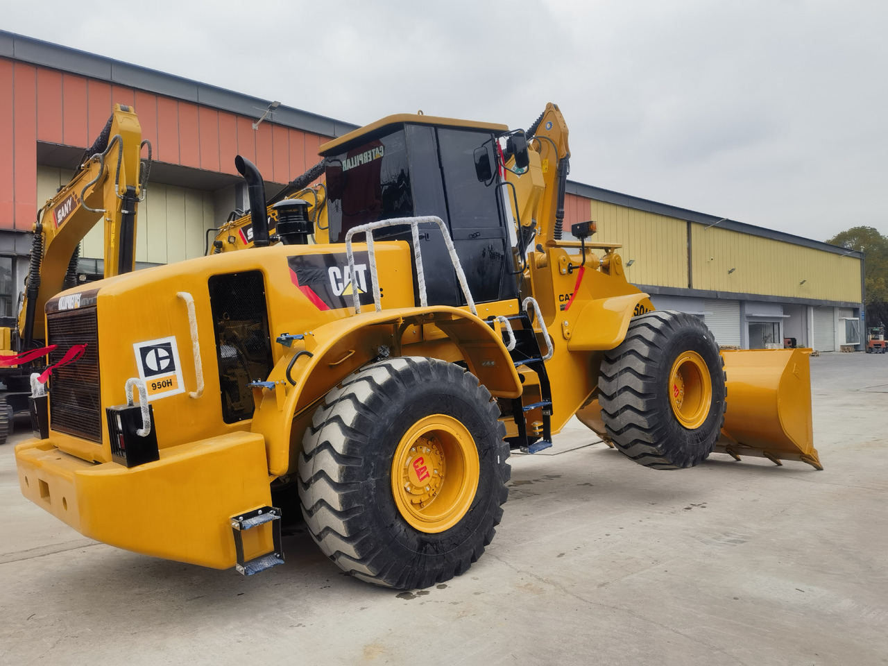 CAT 950H Wheel Loader - Chargeuse sur pneus: photos 2 CAT 950H Wheel Loader - Chargeuse sur pneus: photos 2