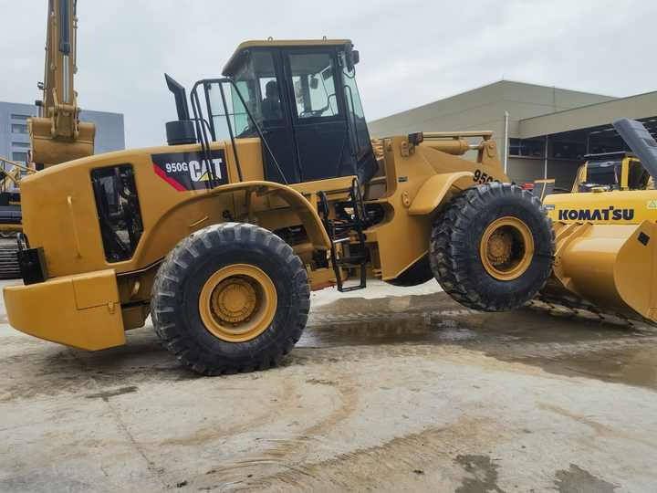 CAT 980G - Chargeuse sur pneus: photos 1 CAT 980G - Chargeuse sur pneus: photos 1