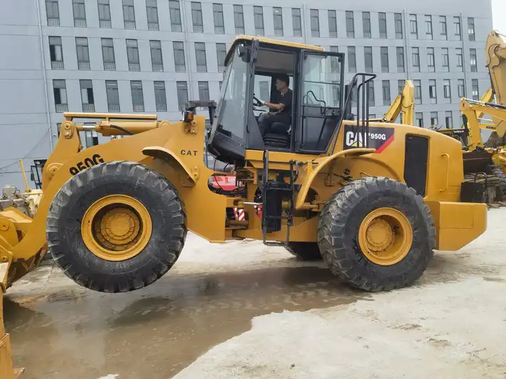 CAT 980G - Chargeuse sur pneus: photos 1 CAT 980G - Chargeuse sur pneus: photos 1