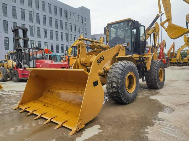 CAT 980G - Chargeuse sur pneus: photos 1 CAT 980G - Chargeuse sur pneus: photos 1