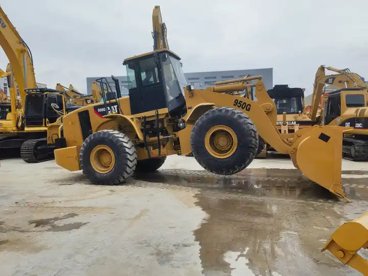 CAT 980G Loader - Chargeuse sur pneus: photos 3 CAT 980G Loader - Chargeuse sur pneus: photos 3