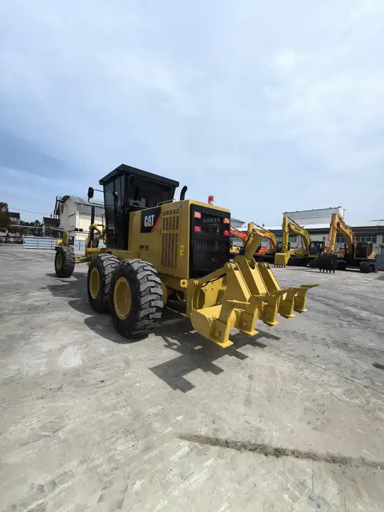 CAT motor grader used caterpillar 140k 140h second hand high quality low hours motor grader for sale - Niveleuse: photos 2 CAT motor grader used caterpillar 140k 140h second hand high quality low hours motor grader for sale - Niveleuse: photos 2
