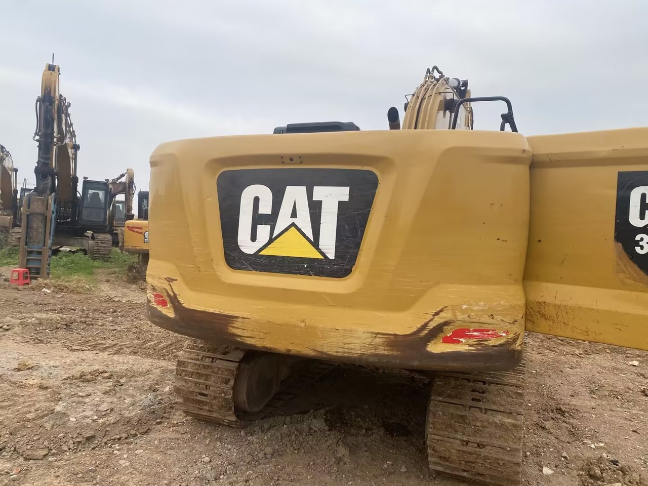 CATERPILLAR 320GC - Pelle sur chenille: photos 4 CATERPILLAR 320GC - Pelle sur chenille: photos 4