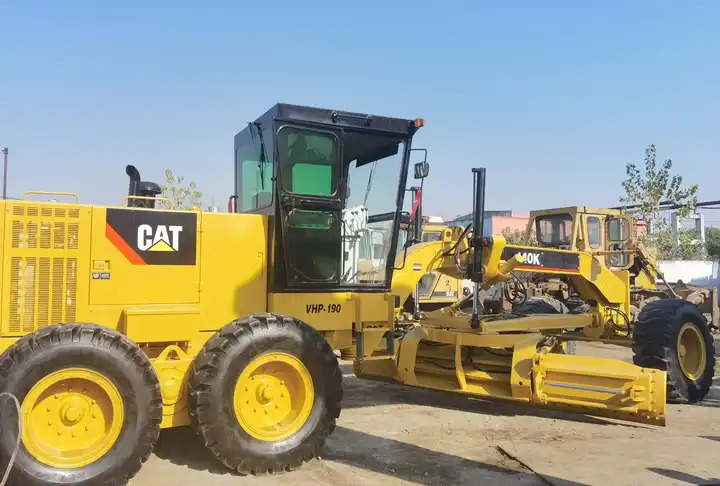 Caterpillar motor grader used 140K used grader cat 140K 120K 140H 120H 120G caterpillar grader 140K - Niveleuse: photos 3 Caterpillar motor grader used 140K used grader cat 140K 120K 140H 120H 120G caterpillar grader 140K - Niveleuse: photos 3