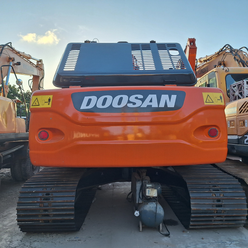Doosan DX300LC-9C Crawler Excavator - Pelle sur chenille: photos 3 Doosan DX300LC-9C Crawler Excavator - Pelle sur chenille: photos 3