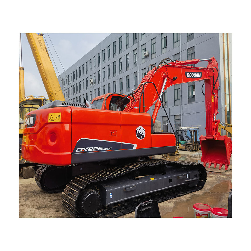 Doosan Dx225 Crawler Excavator - Pelle sur chenille: photos 2 Doosan Dx225 Crawler Excavator - Pelle sur chenille: photos 2