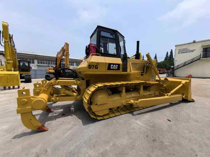 Good Performance High Quality Second Hand CAT D7G Bulldozer bulldozer used bulldozers in shanghai yard - Bulldozer: photos 2 Good Performance High Quality Second Hand CAT D7G Bulldozer bulldozer used bulldozers in shanghai yard - Bulldozer: photos 2