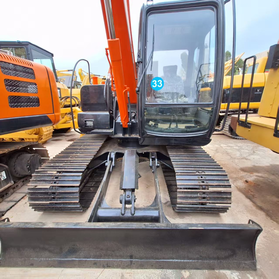 Hitachi EX60 Excavator - Pelle sur chenille: photos 2 Hitachi EX60 Excavator - Pelle sur chenille: photos 2