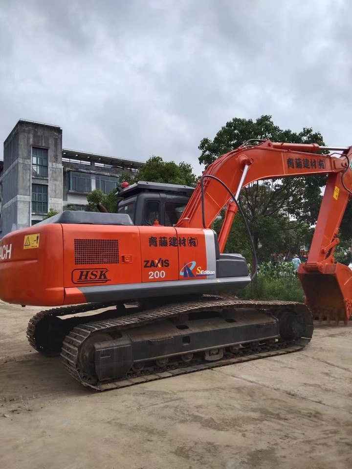 Hitachi ZX200 Excavator - Pelle sur chenille: photos 1 Hitachi ZX200 Excavator - Pelle sur chenille: photos 1