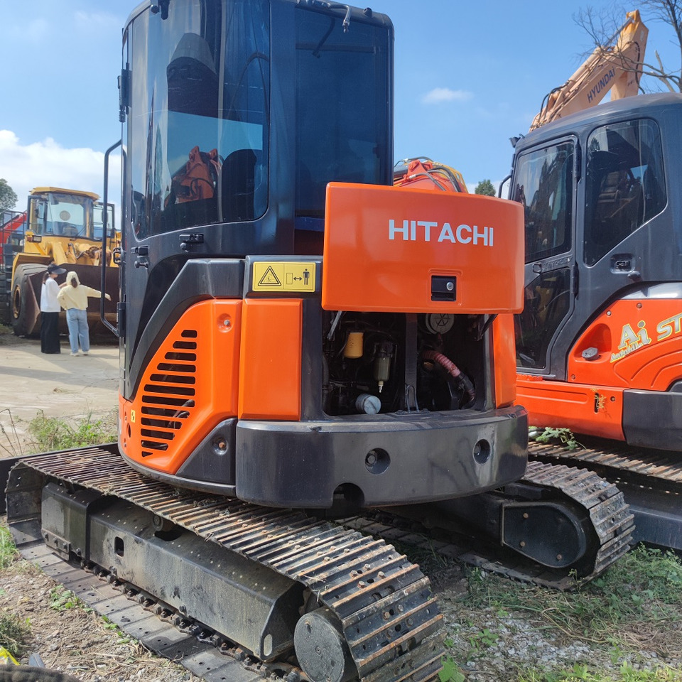 Hitachi ZX50 Excavator - Pelle sur chenille: photos 4 Hitachi ZX50 Excavator - Pelle sur chenille: photos 4