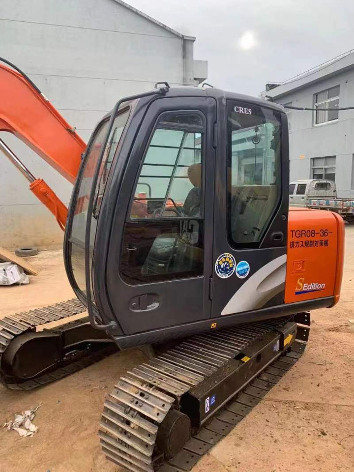 Hitachi ZX70 Excavator - Pelle sur chenille: photos 2 Hitachi ZX70 Excavator - Pelle sur chenille: photos 2