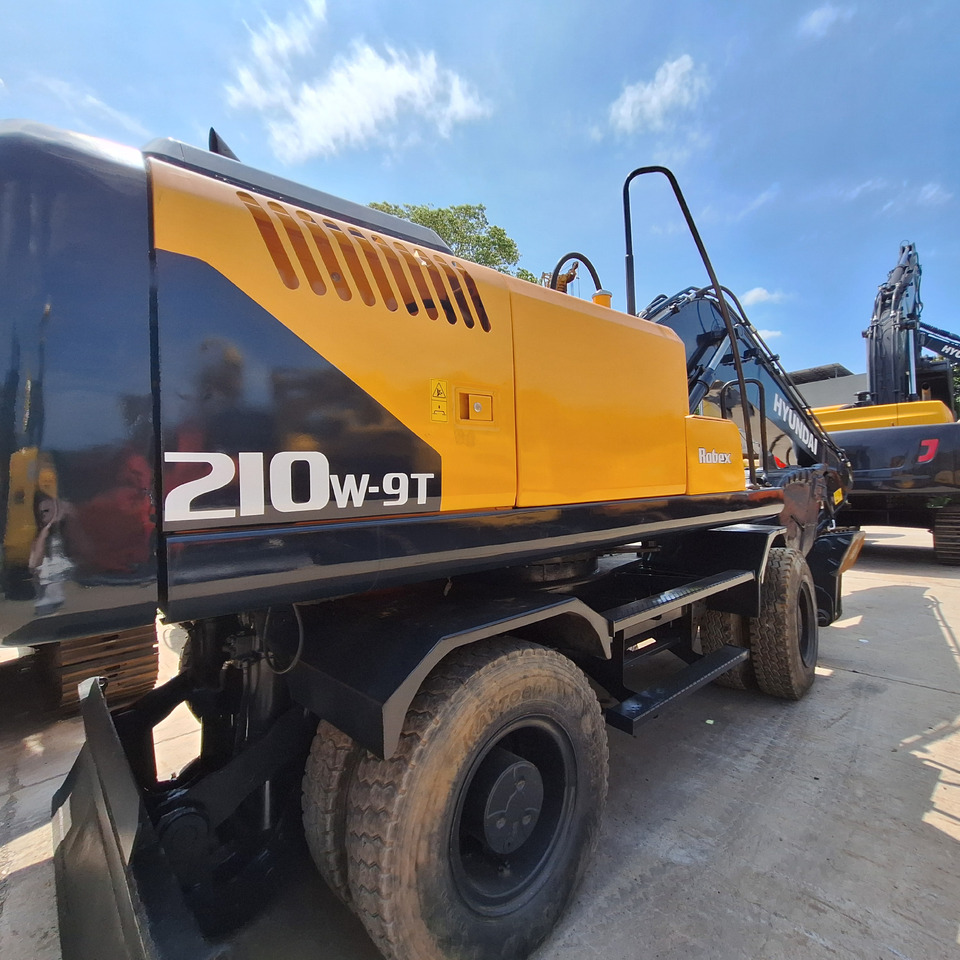 Pelle sur pneus Hyundai 210w-9 wheel excavator: photos 6