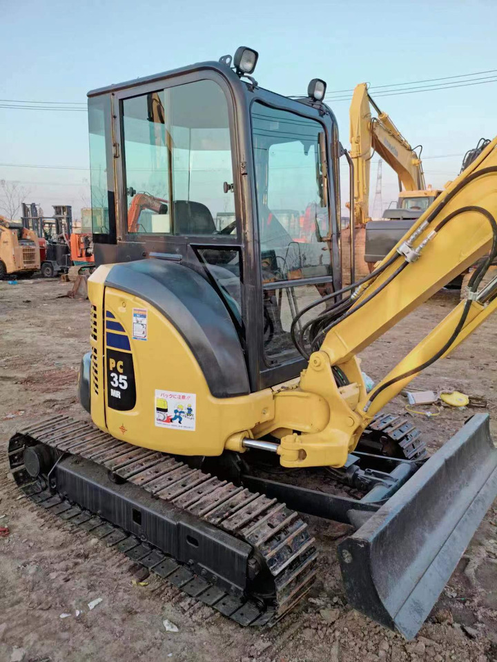 KOMATSU PC35 Excavator - Pelle sur chenille: photos 5 KOMATSU PC35 Excavator - Pelle sur chenille: photos 5