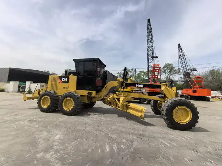 Original Cat Motor Grader 140k used CAT Grader 140h with good working for sale - Niveleuse: photos 4 Original Cat Motor Grader 140k used CAT Grader 140h with good working for sale - Niveleuse: photos 4