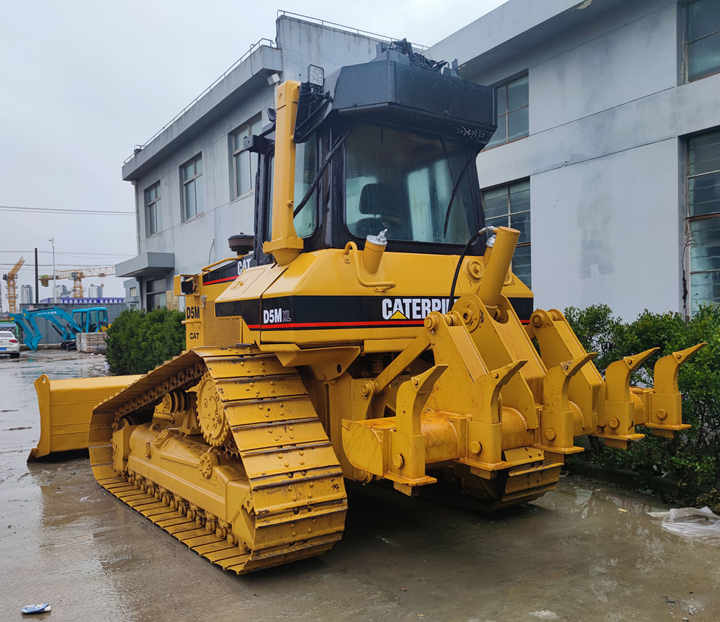Original Japan made used Caterpillar D5M LGP dozer CAT D5M D5H bulldozer for sale — crédit-bail Original Japan made used Caterpillar D5M LGP dozer CAT D5M D5H bulldozer for sale: photos 6