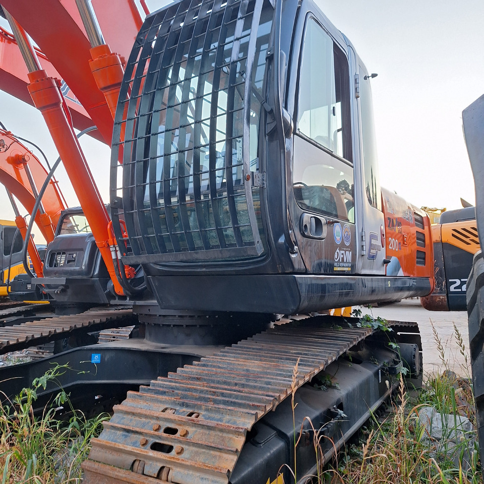 Second hand Hitachi ZX200G excavator - Pelle: photos 1 Second hand Hitachi ZX200G excavator - Pelle: photos 1