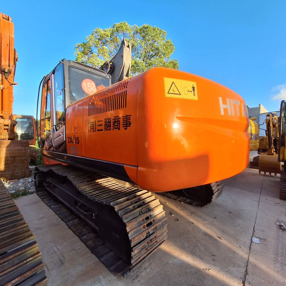 Second hand Hitachi ZX210 excavator - Pelle: photos 1 Second hand Hitachi ZX210 excavator - Pelle: photos 1