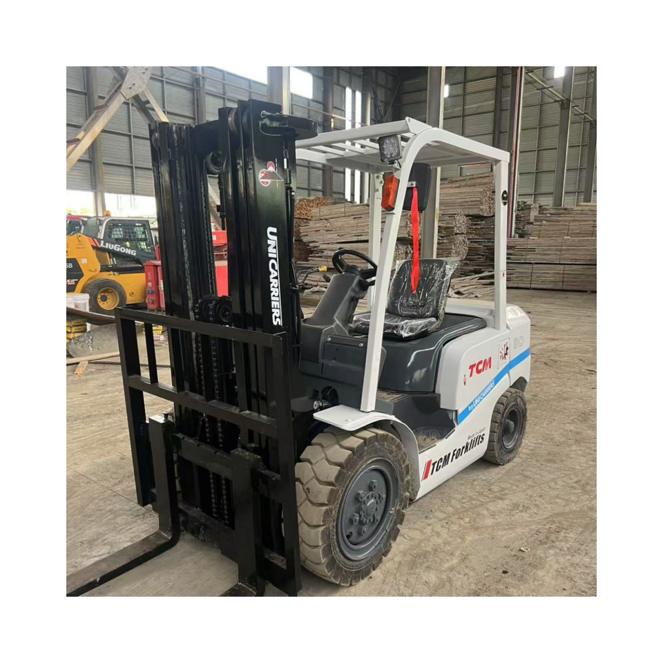 TCM FD30 Forklift - Chariot élévateur diesel: photos 2 TCM FD30 Forklift - Chariot élévateur diesel: photos 2
