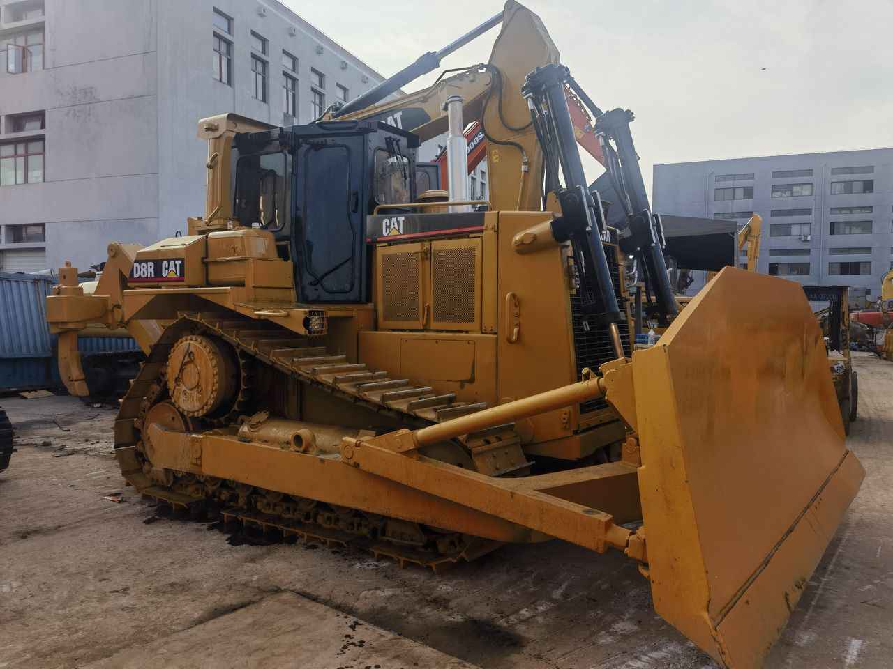 Used cat d8r bulldozer - Bulldozer: photos 1 Used cat d8r bulldozer - Bulldozer: photos 1