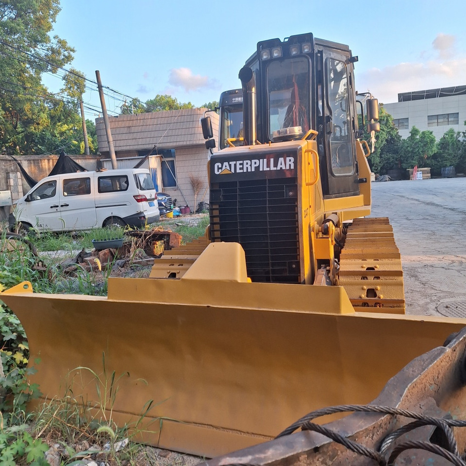 Used caterpillar cat D5k bulldozer - Bulldozer: photos 4 Used caterpillar cat D5k bulldozer - Bulldozer: photos 4