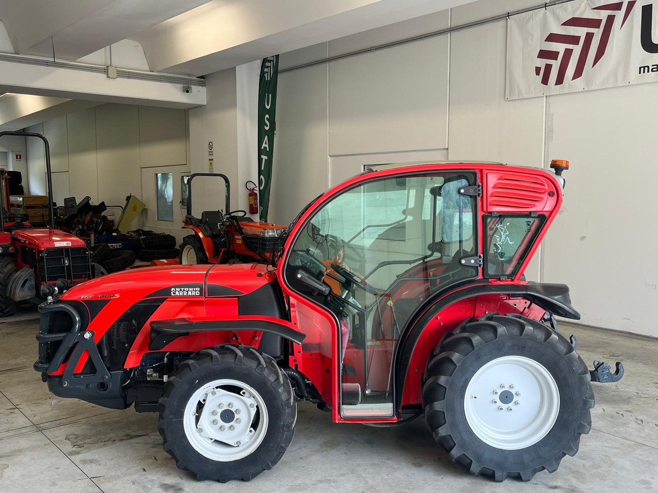 ANTONIO CARRARO TGF 7800S - Tracteur agricole: photos 3 ANTONIO CARRARO TGF 7800S - Tracteur agricole: photos 3