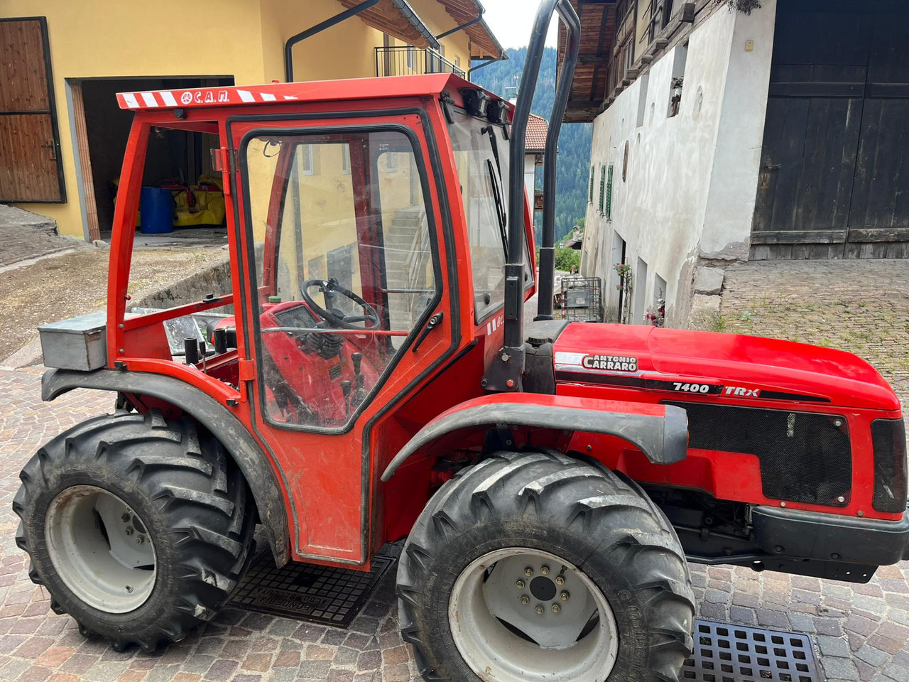 ANTONIO CARRARO TRX 7400 - Tracteur agricole: photos 5 ANTONIO CARRARO TRX 7400 - Tracteur agricole: photos 5